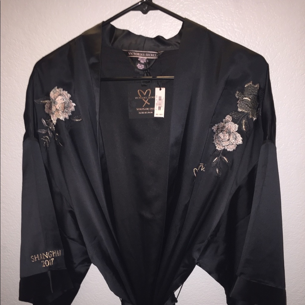 Victoria’s Secret 2017 Fashion Show Robe